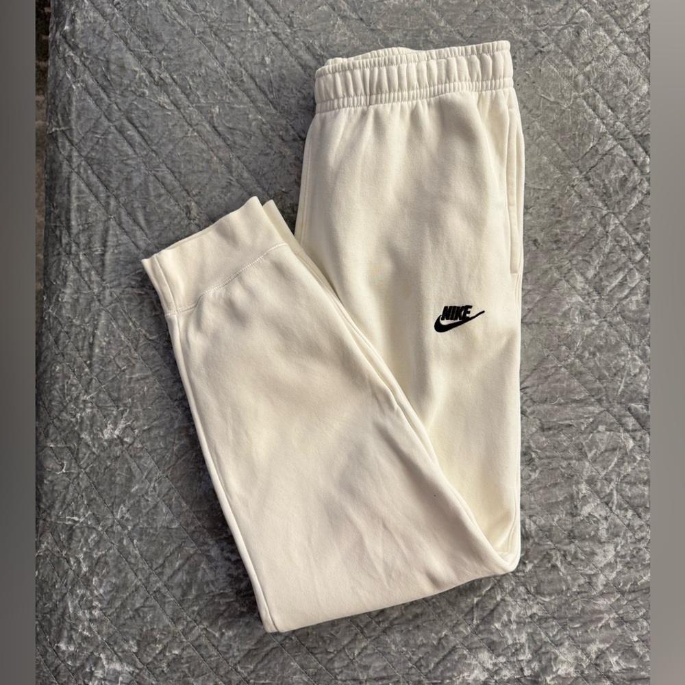 Nike Men's Classic White Sweatpants - Picture 3 of 8